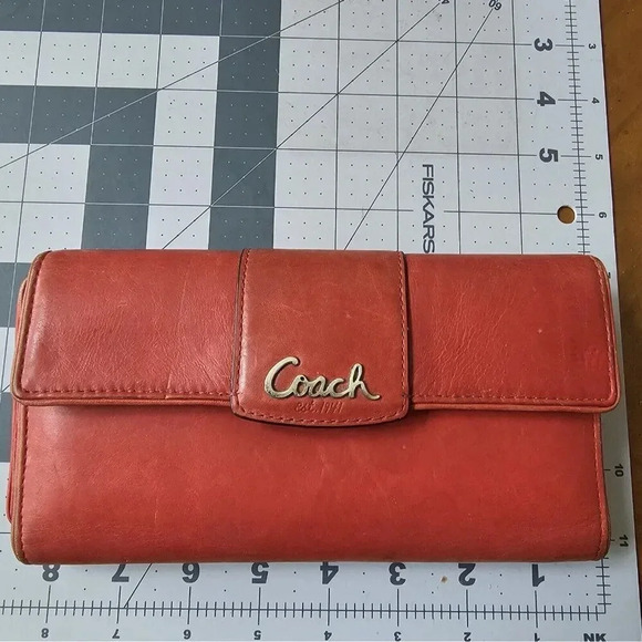 Coach Vintage Red Leather Trifold Checkbook Wallet Designer - Picture 5 of 14